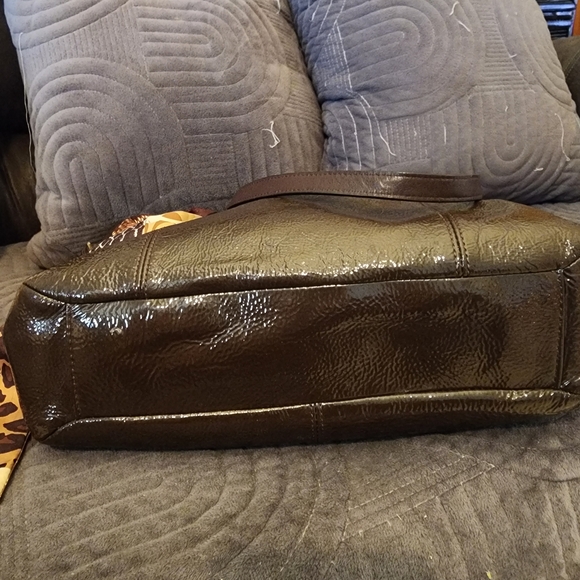 Coach Mohogany Patent Leather Gallery Tote - Picture 2 of 9